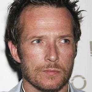 Scott Weiland - Trivia, Family, Bio | Famous Birthdays