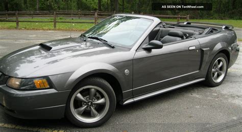 2004 Ford Mustang Gt Convertible 2 - Door 4. 6l