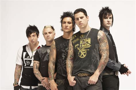 11 Lagu Avenged Sevenfold Terbaik Sepanjang Masa | Freak List