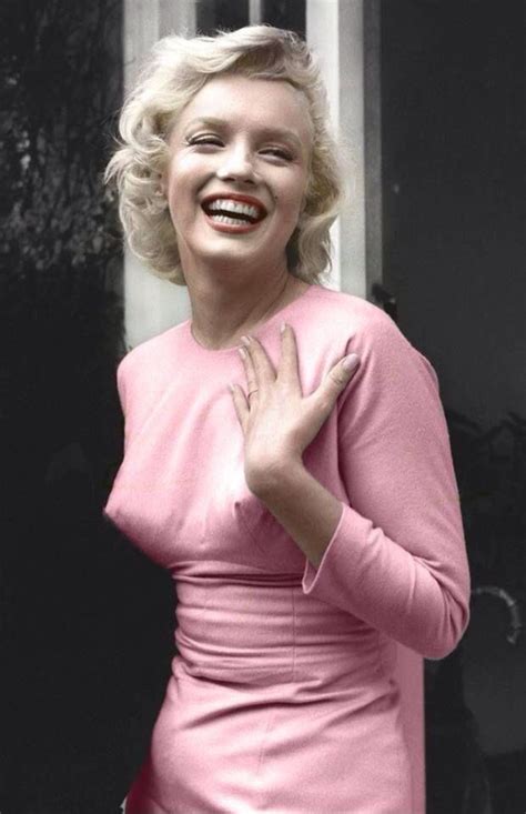Marilyn Monroe {parody} on Twitter | Marilyn monroe fashion, Marilyn monroe photos, Marilyn monroe