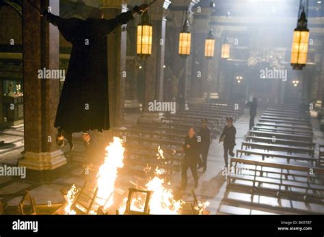 ANGELS AND DEMONS (2009) TOM HANKS RON HOWARD (DIR) 010 Stock Photo - Alamy