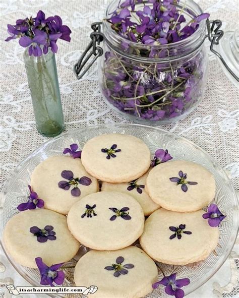 AMAZING VIOLET COOKIES | Shortbread at its best | Edible flowers ...