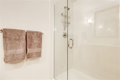 What Is the Best Glass Thickness for a Shower Door? - Loo Academy