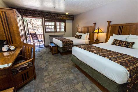 Zion Lodge Accommodations: Cabins, Hotel, Suites | Zion National Park