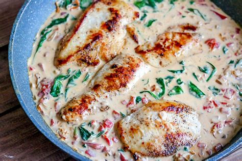 Creamy Mediterranean Chicken Dinner(in a Skillet) | Kylee Cooks