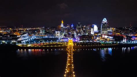 Cincinnati Skyline at Night on Behance