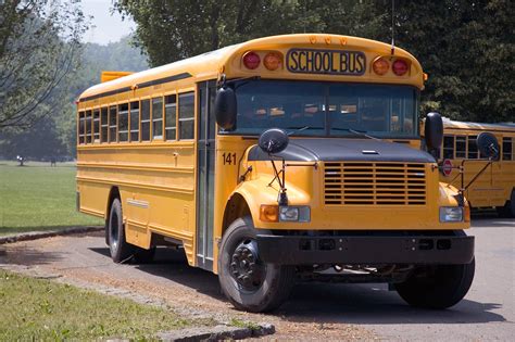 11 Year Old Driver… The Wheels on the Bus Go… – WARM 106.9