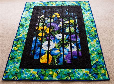 Bright & Vivid Fractured Floral Panel - A bouquet that will last | Panel quilt patterns, Quilt ...