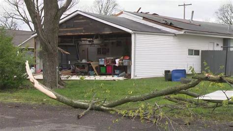 Hecker, Illinois, suffers damage from severe weather Saturday | ksdk.com