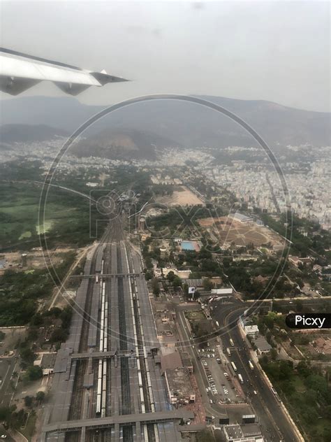 Image of Aerial view of Visakhapatnam Railway Station-LW533142-Picxy