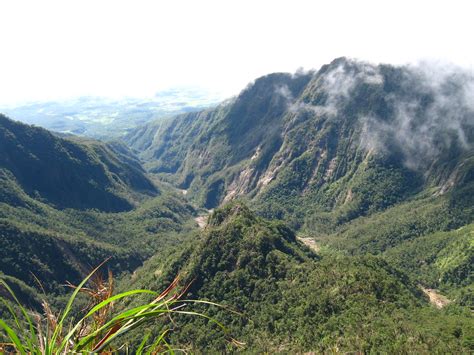 Mt. Isarog's crater | yerick | Flickr