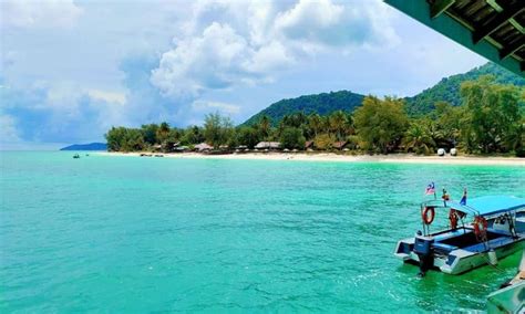 A Proper Guide To Snorkelling At Pulau Besar - HolidayGoGoGo