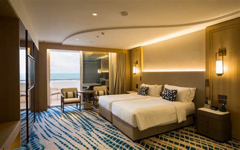 Jumeirah Beach Hotel Guide: Rooms, Facilities, Prices & More - MyBayut