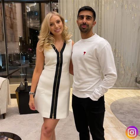 Vikkstar123 Engaged To Long Time Girlfriend Ellie Harlow - Maven Buzz