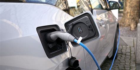 China Plans to Dominate European Electric Car Battery Market Starting ...