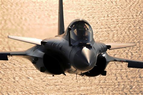Rafale Vs F-35: Dassault To Unveil ‘Latest Version’ Of Rafale Jets; Can It Overpower Stealth F ...