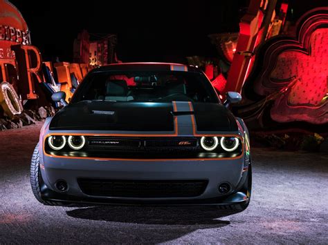 Dodge is about to give the Challenger muscle car all-wheel-drive ...