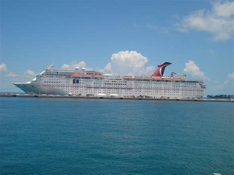 DSC01525 | Carnival cruise ship in port at Key West, FL | Jerry Swiatek ...