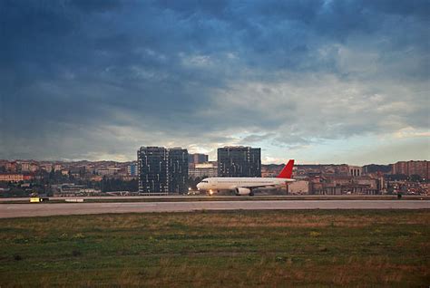 50+ Air Traffic Control Tower Night Airport Sunset Stock Photos ...