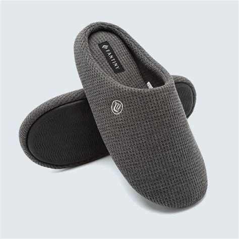 Best Men's Slippers 2021 | Comfy Men's Slippers for the House and More