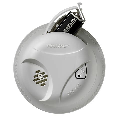 First Alert Battery-Powered 9-Volt Smoke Detector at Lowes.com