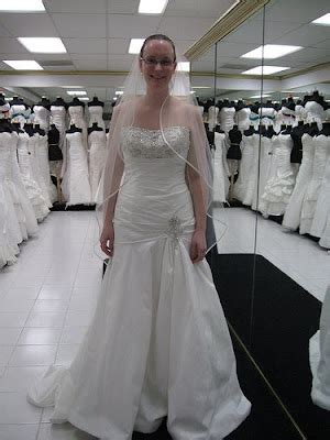 Wedding Dresses | Wedding Gowns | Bridal Gowns | Bridesmaid Dresses: Cheap Wedding Dresses Under ...