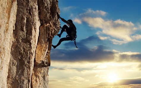 2560x1440 resolution | person climbing on cliff digital wallpaper HD wallpaper | Wallpaper Flare