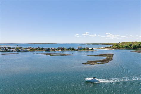 Peconic Bay Sunset Cruises – Sunset cruises, boat charters & more – let Captain Chip do the work