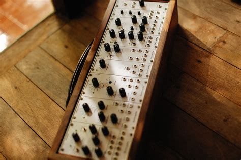 Best Synthesizers for Beginners Guide- 2024 | PianoOpedia