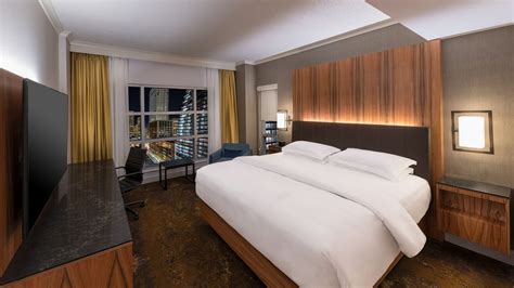 Downtown Calgary Hotel Near Convention Center | Hyatt Regency Calgary