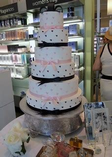 Wedding Cake | Westfield Topanga Macy's | Clotee Pridgen Allochuku | Flickr
