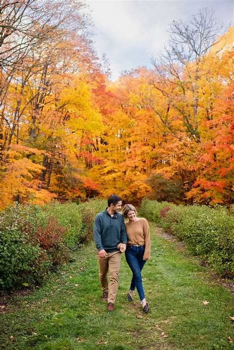 Fall Engagement Session at The Minnesota Landscape Arboretum