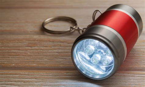 10 Best Keychain Flashlights [ 2022 ] - BestOfMachinery