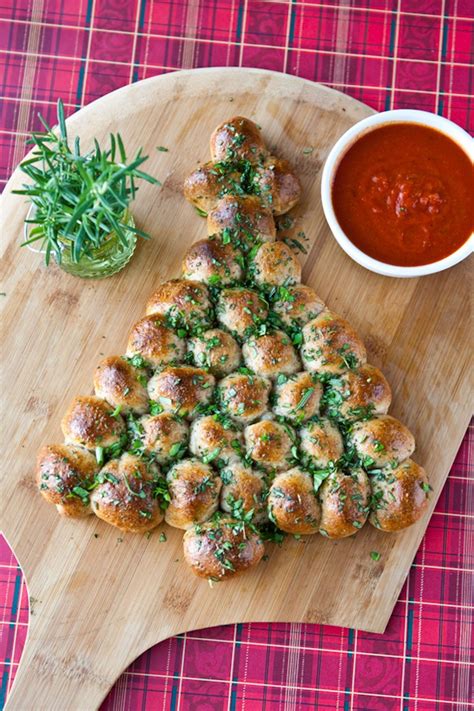 75 Elegant Christmas Appetizer Recipes That'll Wow Party Guests | Dinner recipes easy family ...