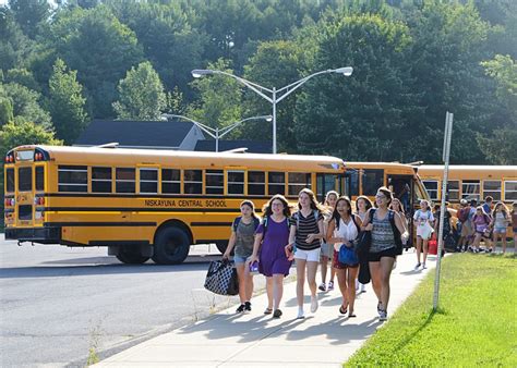 Iroquois Middle School | Niskayuna Central School District