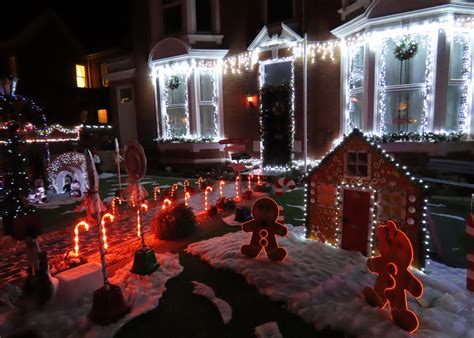 Christmas lights display in Burnham-On-Sea raises fun and charity funds!