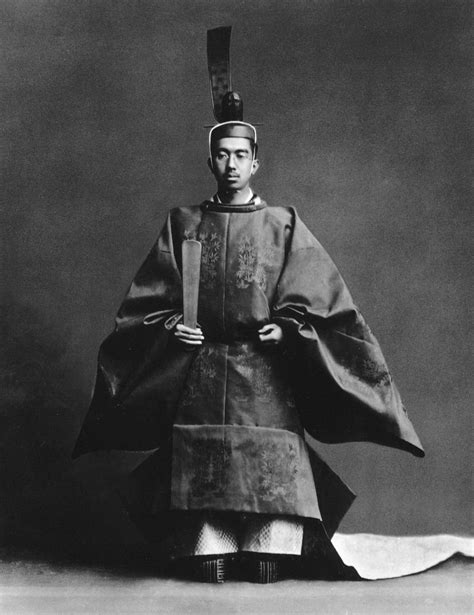 File:Emperor Showa.jpg - Wikimedia Commons