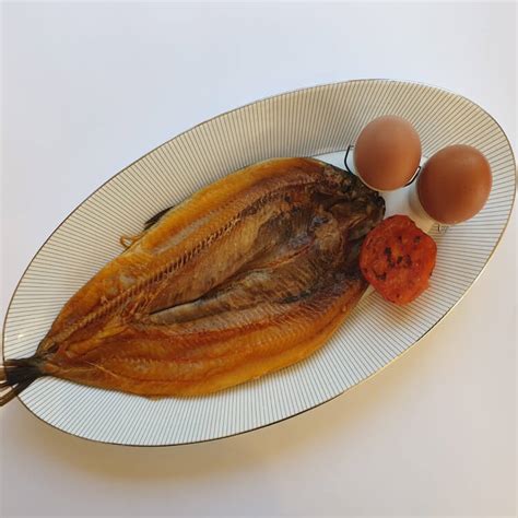 Whole Smoked Kipper (160g- 180g) - Fish Delivery London | The Upper Scale