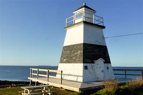 Lighthouses of the Bay of Fundy and Annapolis Valley Region | One Trip ...