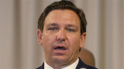 Twitter Is Confused After Ron DeSantis Says 'No Vaccine Mandate' In ...