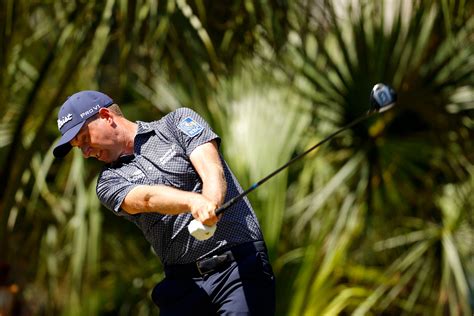 The brilliance behind Webb Simpson's odd-looking golf swing