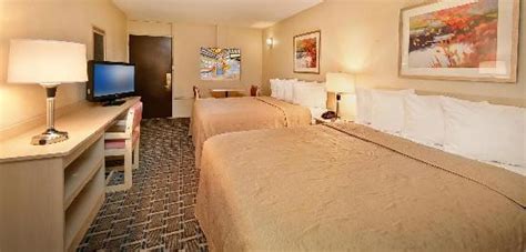 QUALITY INN & SUITES WEST WATERPARK - Updated 2018 Prices & Hotel Reviews (Knoxville, TN ...