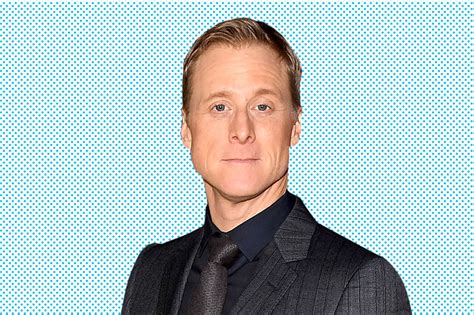 Alan Tudyk Joins 'Doom Patrol' As Mr. Nobody - Movie News Net