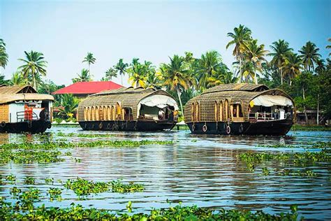 Kerala Houseboat Family Package - Best Houseboat Alleppey - Cruiseland