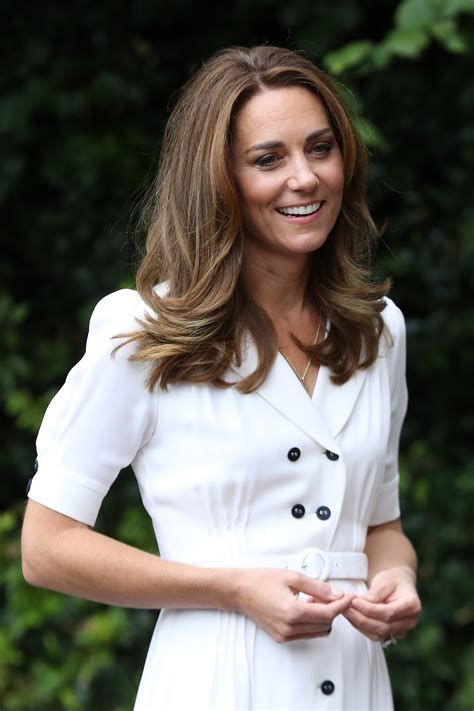 Kate Middleton trug ihre jetzige Lieblingsbluse bereits zur Verlobung | Vogue Germany