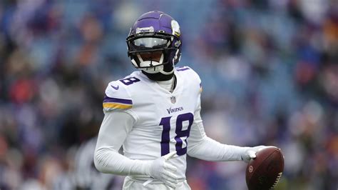 Justin Jefferson Makes Catch of the Year in Vikings' Wild Win Vs. Bills