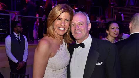 Hoda Kotb Reveals All of Her Engagement Ring Details