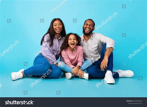 1,577 Excited African American Family Isolated Images, Stock Photos & Vectors | Shutterstock