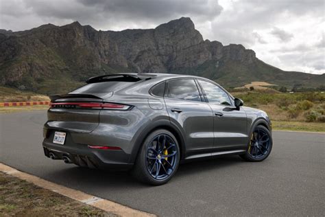 2024 Porsche Cayenne