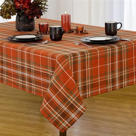 Heavy Duty Flannel Backed Vinyl Tablecloth — Randolph Indoor and Outdoor Design